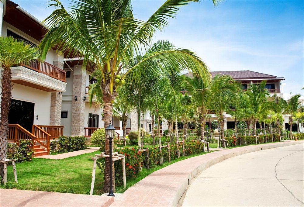 ราไวย์ แกรนด์ เฮ้าส์ Hotel Rawai ภายนอก รูปภาพ