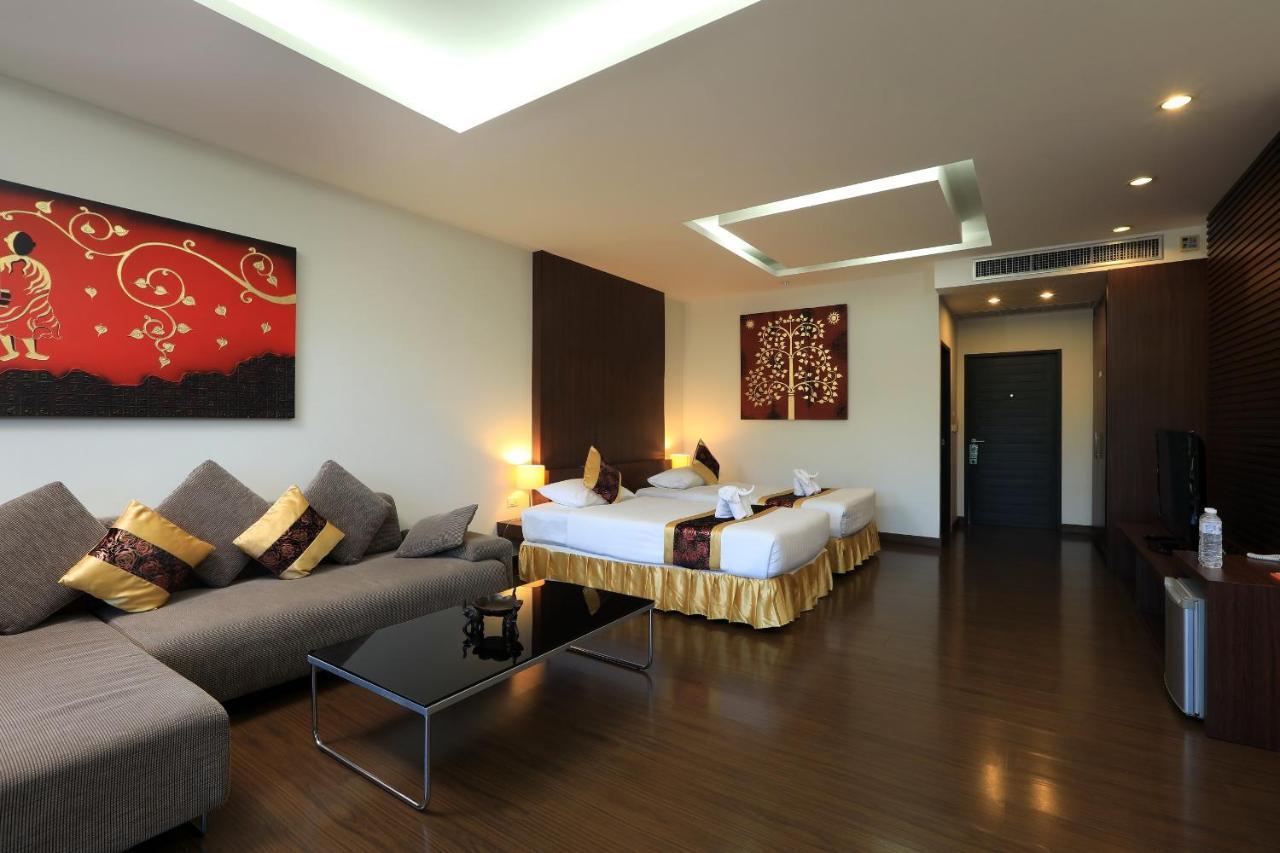 ราไวย์ แกรนด์ เฮ้าส์ Hotel Rawai ภายนอก รูปภาพ