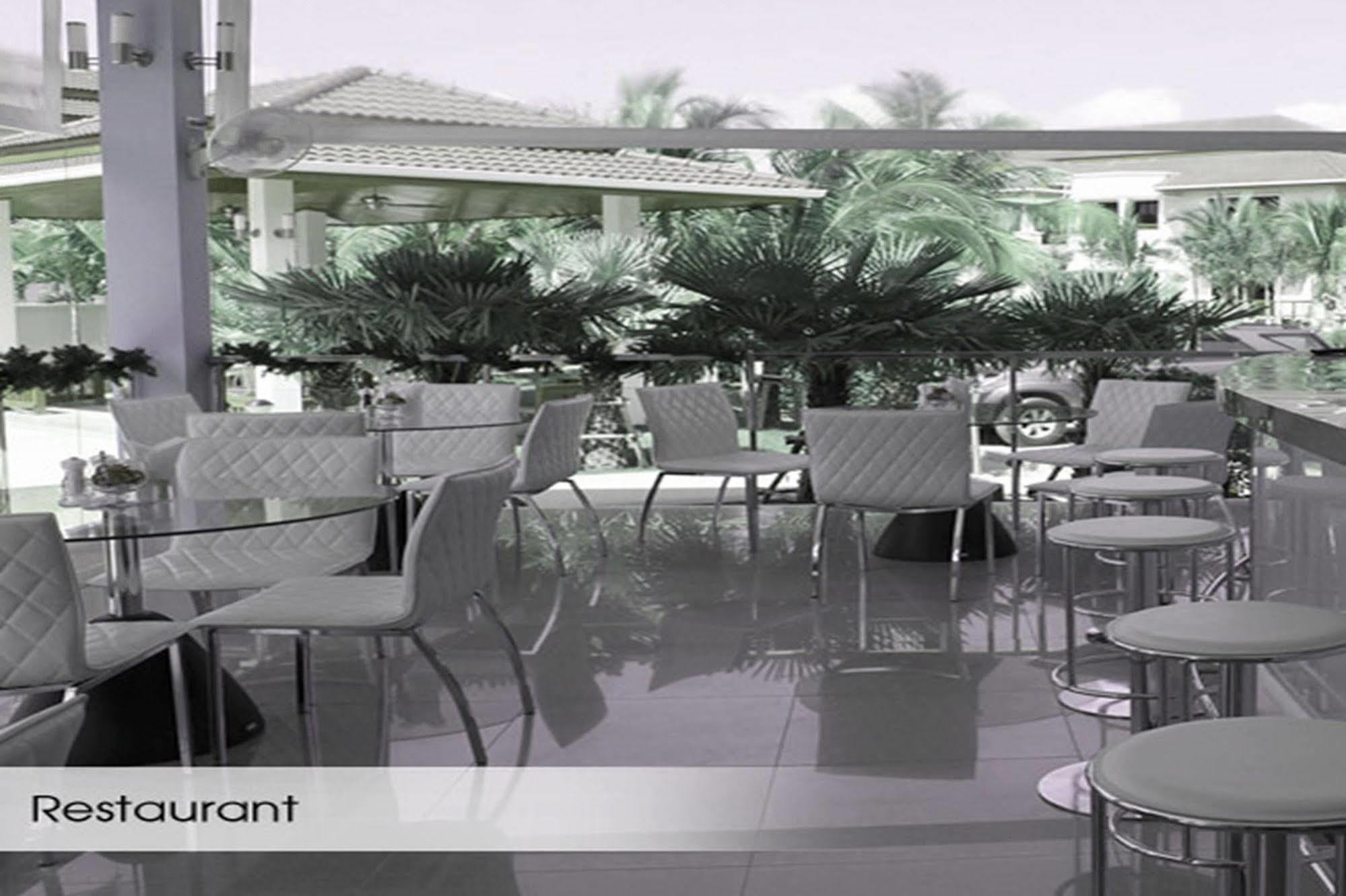 ราไวย์ แกรนด์ เฮ้าส์ Hotel Rawai ภายนอก รูปภาพ